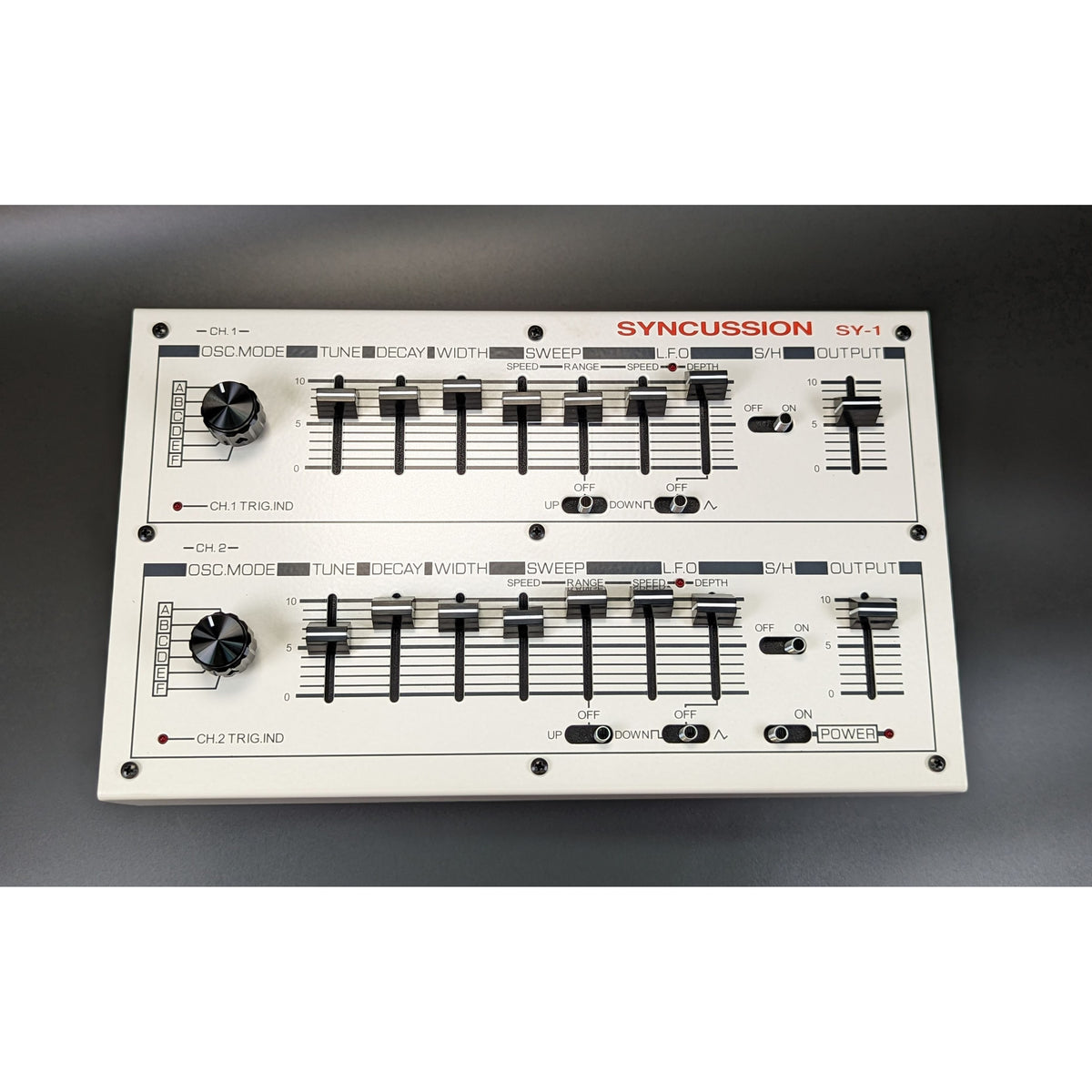 Michigan Synth Works SY-1 analog drum synthesizer, Pearl Syncussion replica