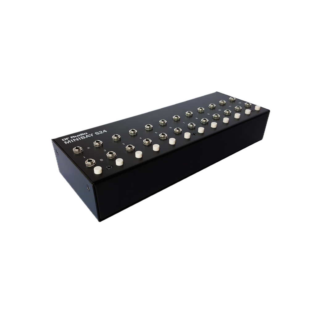 DF Audio Minibay S24 Patchbay, Schrägansicht